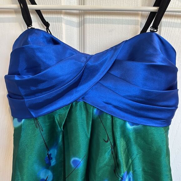 Blue and green dress - Picture 6 of 6